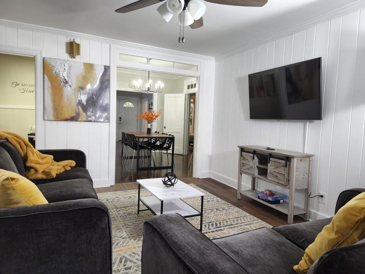 Spacious Centrally Located 3 Bed 2 Bath - Sleeps 8 Montgomery Exterior foto